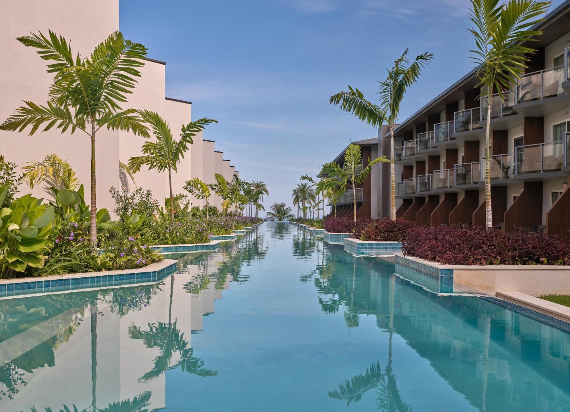 Crowne Plaza Fiji Nadi Bay Resort & Spa, An Ihg Hotel Exterior foto